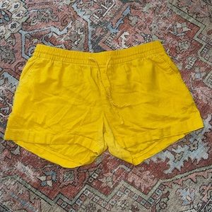Old navy yellow shorts